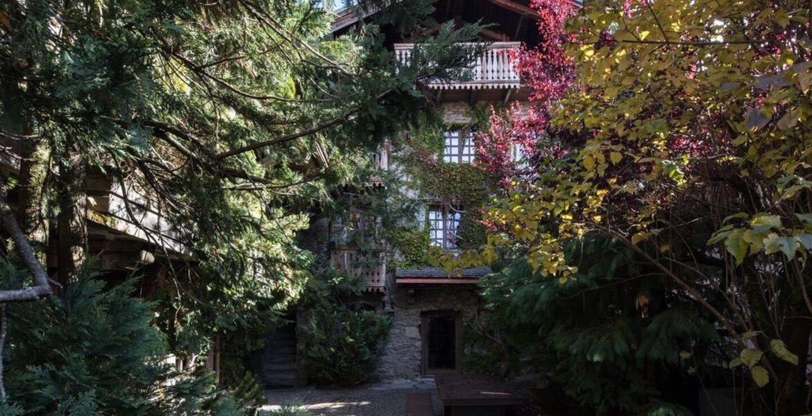 Charming Chalet in the Heart of Megève Village
