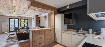 Modern 4-Bedroom Apartment in Courchevel