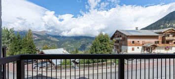 Modern 4-Bedroom Apartment in Courchevel