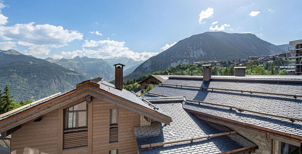 Modern 4-Bedroom Apartment in Courchevel