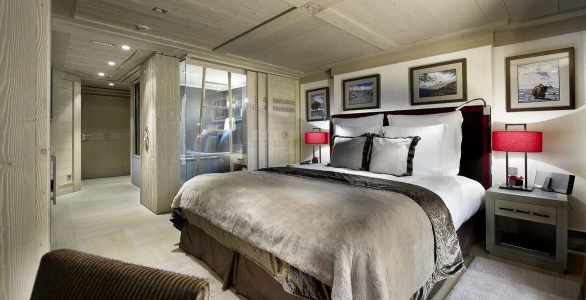 Luxury Chalet in Courchevel 1850 with Panoramic Views