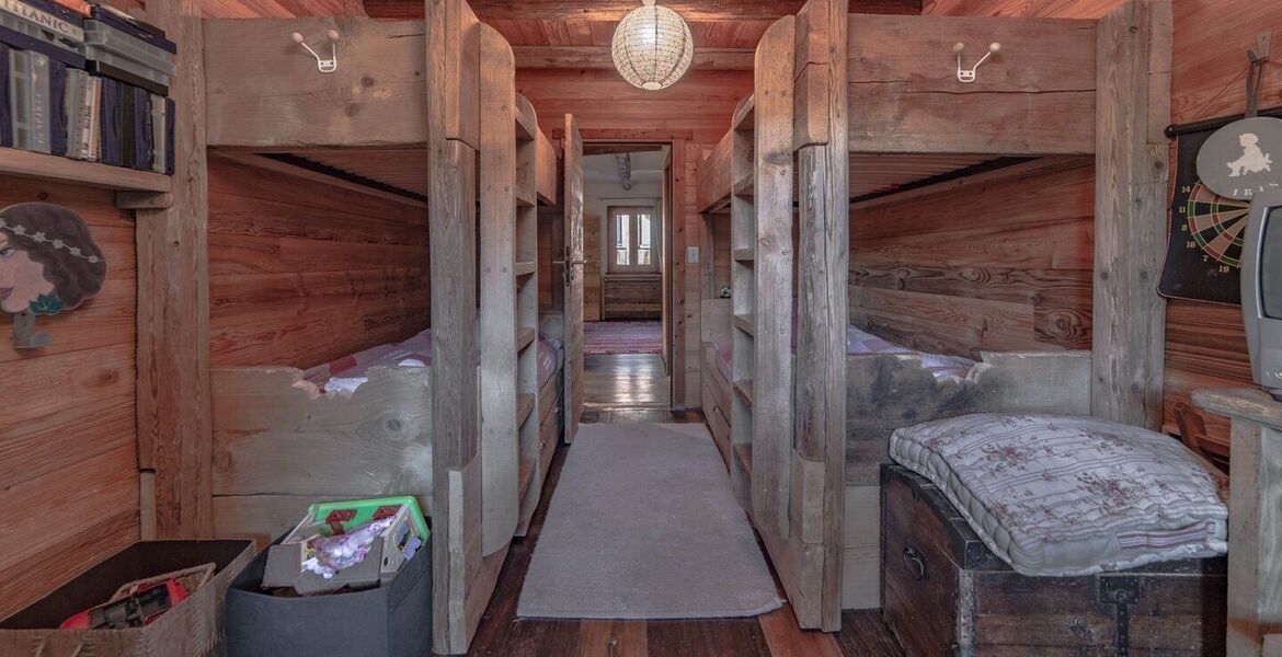 Charming Ski-in/Ski-out Chalet in La Rosière