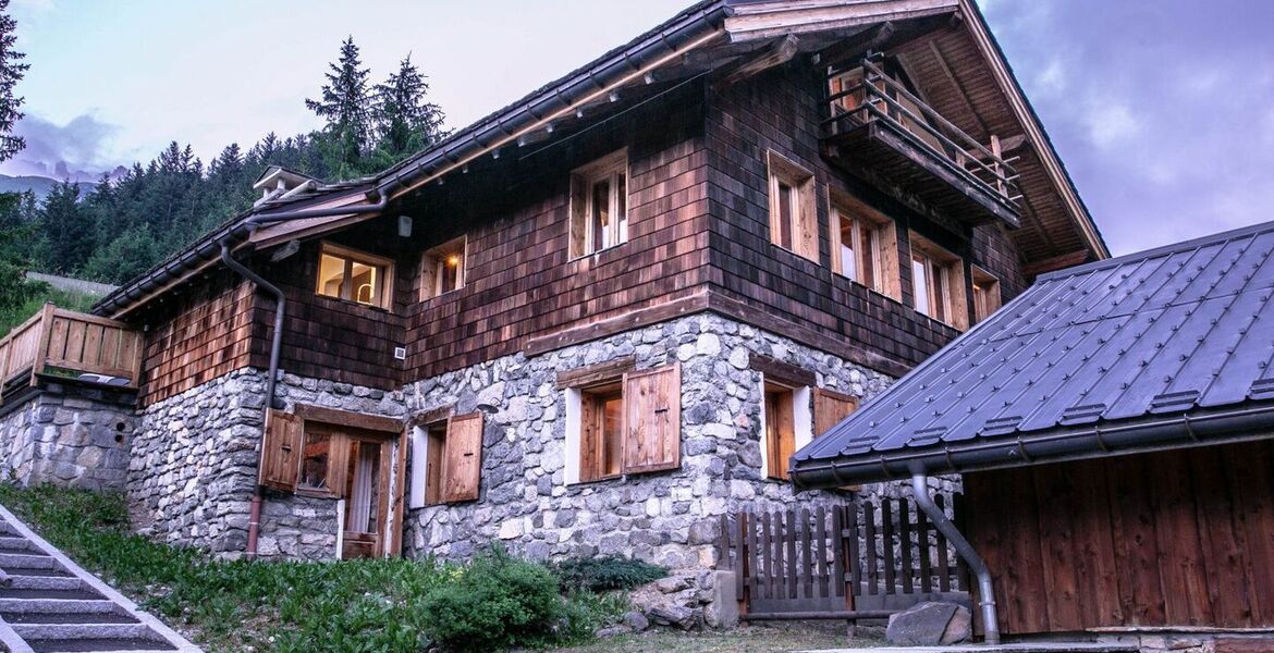 Charming Ski-in/Ski-out Chalet in La Rosière