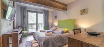 Luxury Chalet in Méribel with Stunning Views and Hot Tub