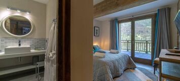Luxury Chalet in Méribel with Stunning Views and Hot Tub