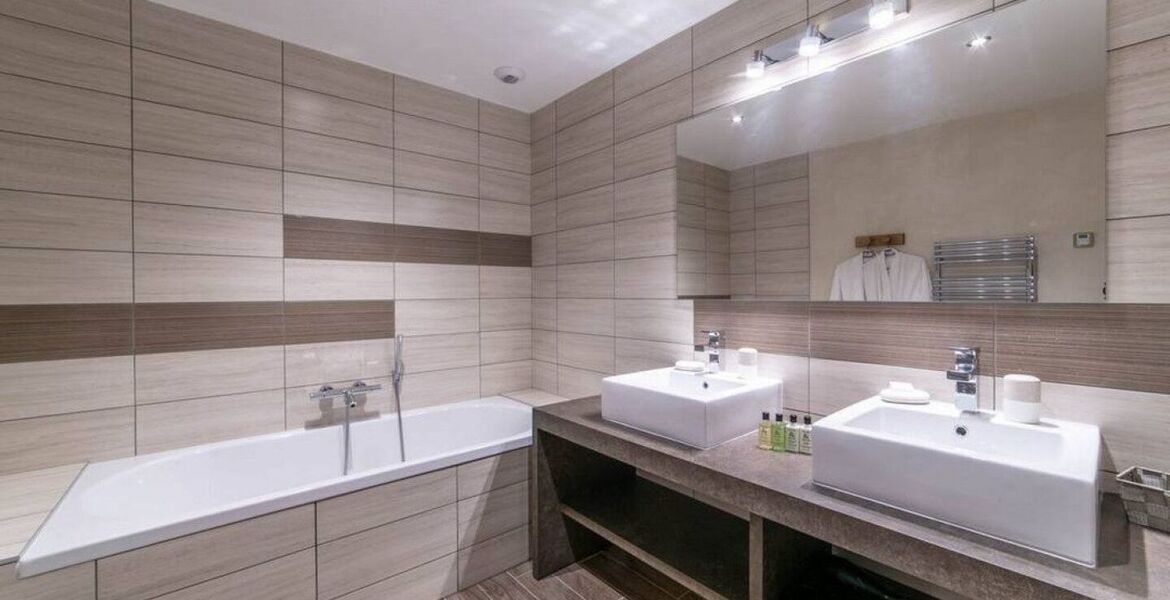 Luxury Chalet in Méribel with Stunning Views and Hot Tub