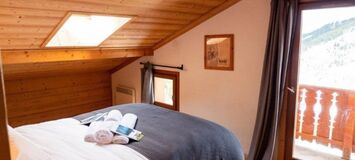Charming Ski Chalet in Mottaret with Stunning Views