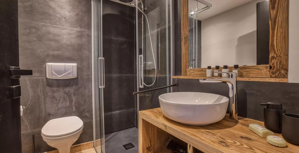 Luxury Chalet in Argentière with Stunning Mountain Views