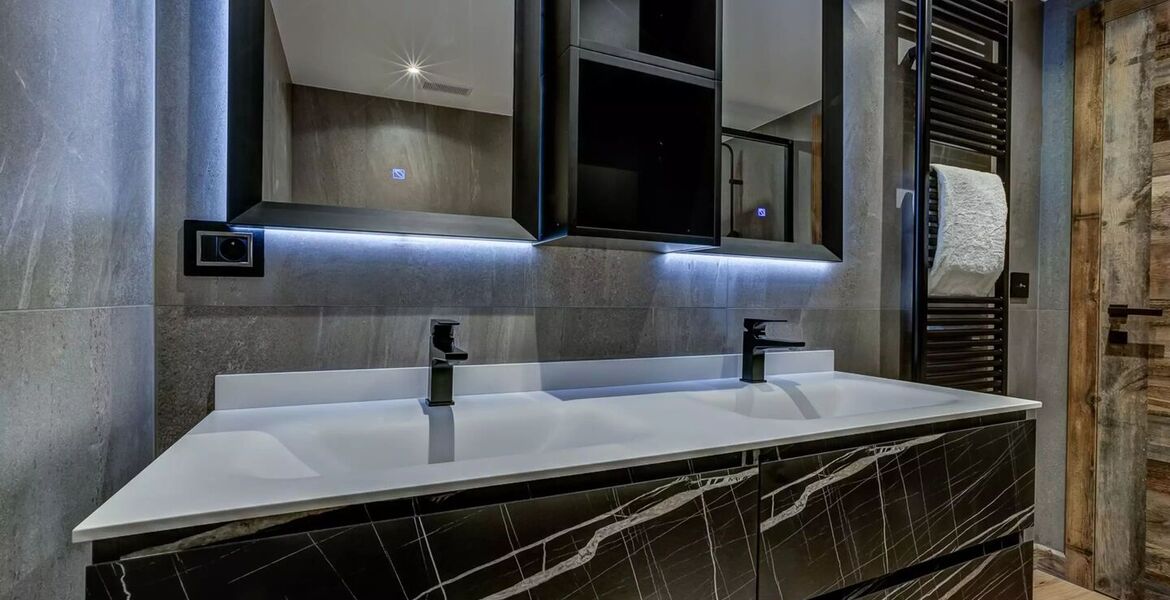 Luxury Chalet in Argentière with Stunning Alpine Views