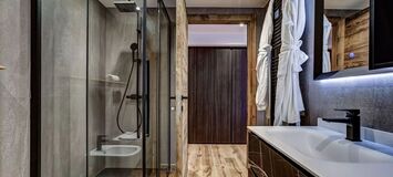 Luxury Chalet in Argentière with Stunning Alpine Views