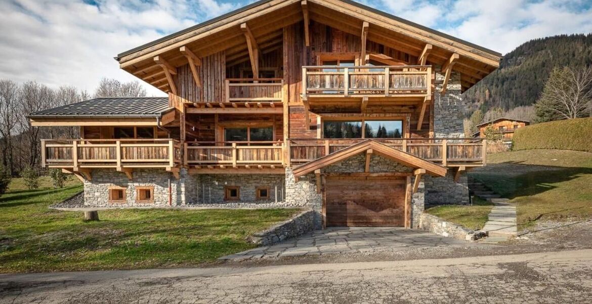 Luxury Chalet in Megève with Stunning Mountain Views