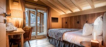 Luxury Chalet in Megève with Stunning Mountain Views