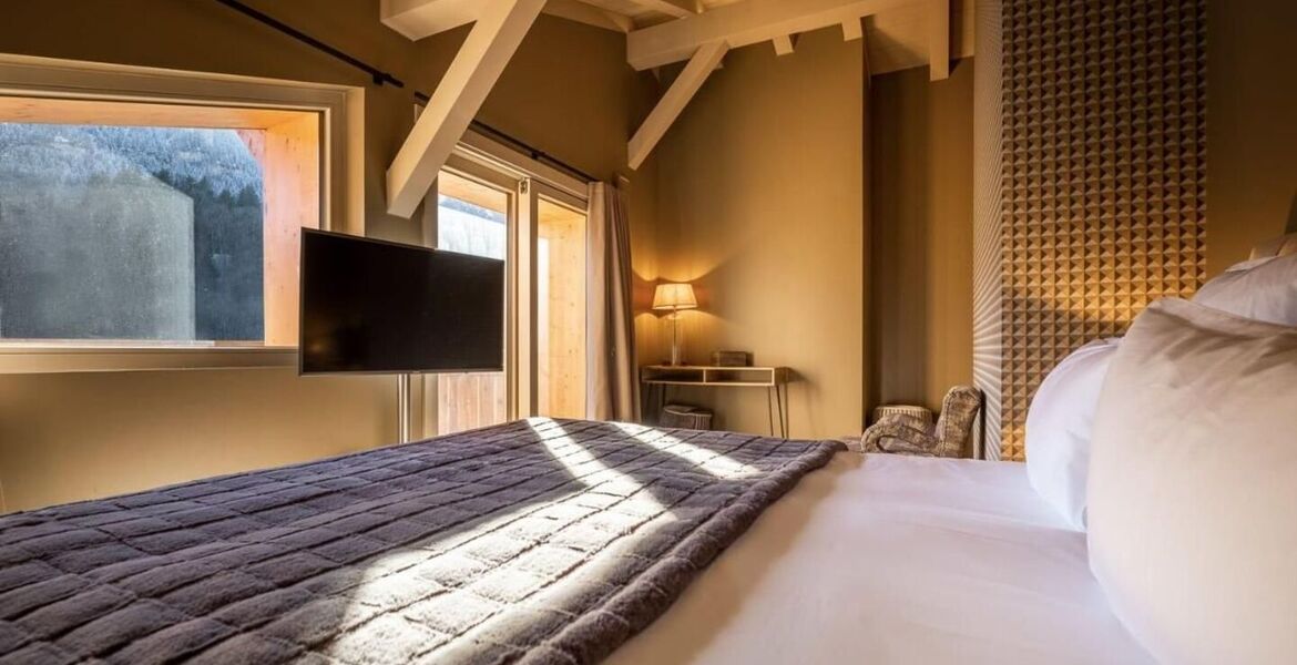 Luxury Chalet in Megève with Stunning Mountain Views