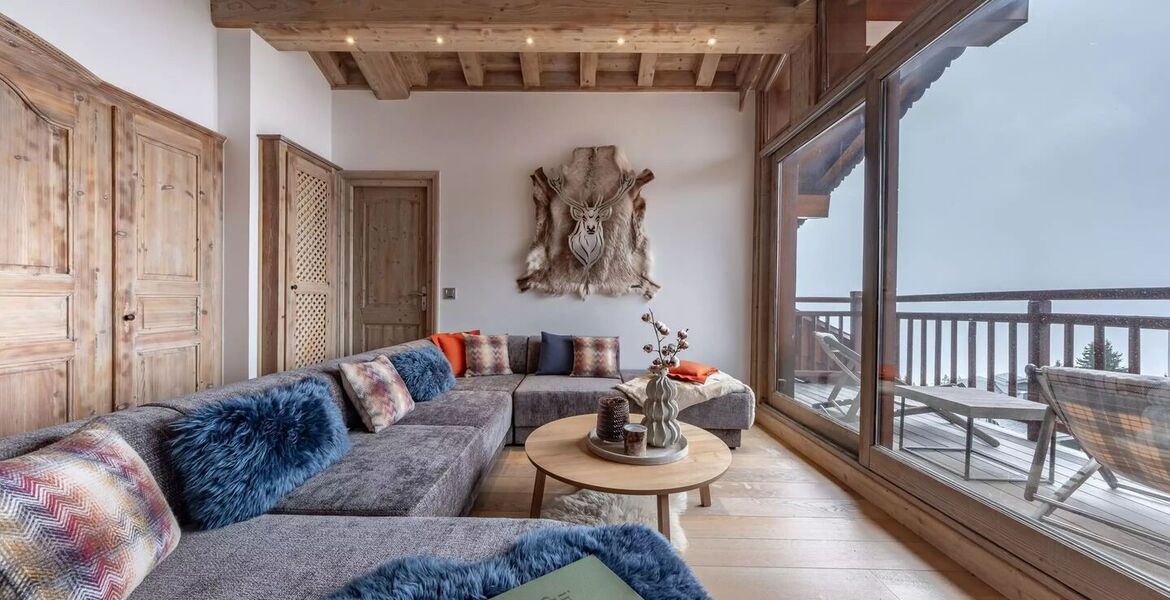 Ski-in/Ski-out Apartment in Courchevel 1850