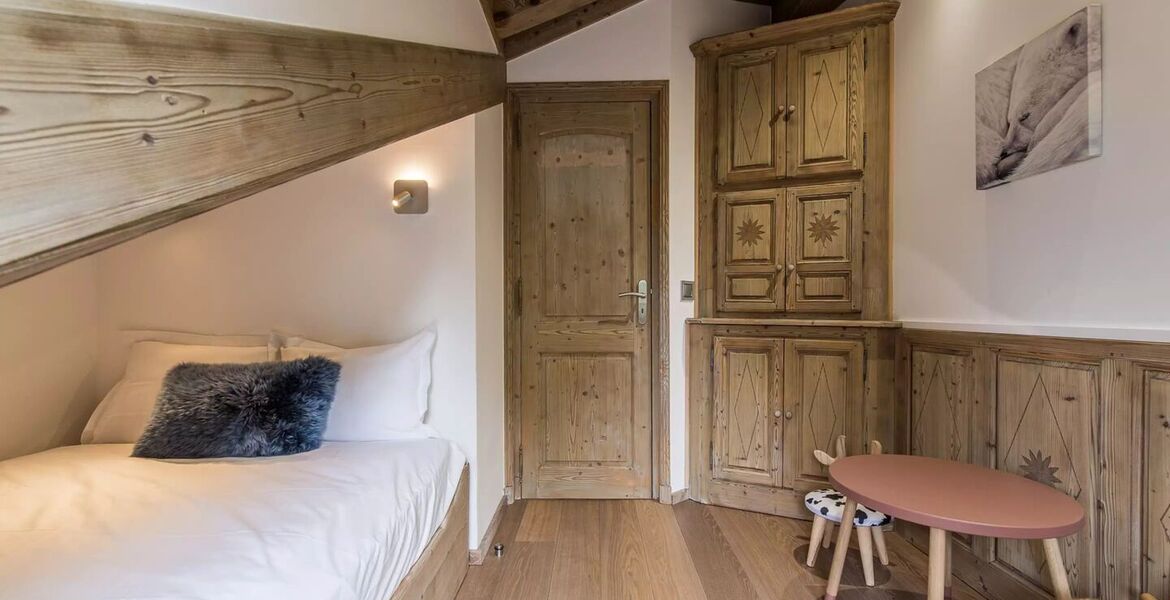 Ski-in/Ski-out Apartment in Courchevel 1850