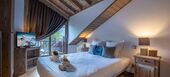 Ski-in/Ski-out Apartment in Courchevel 1850
