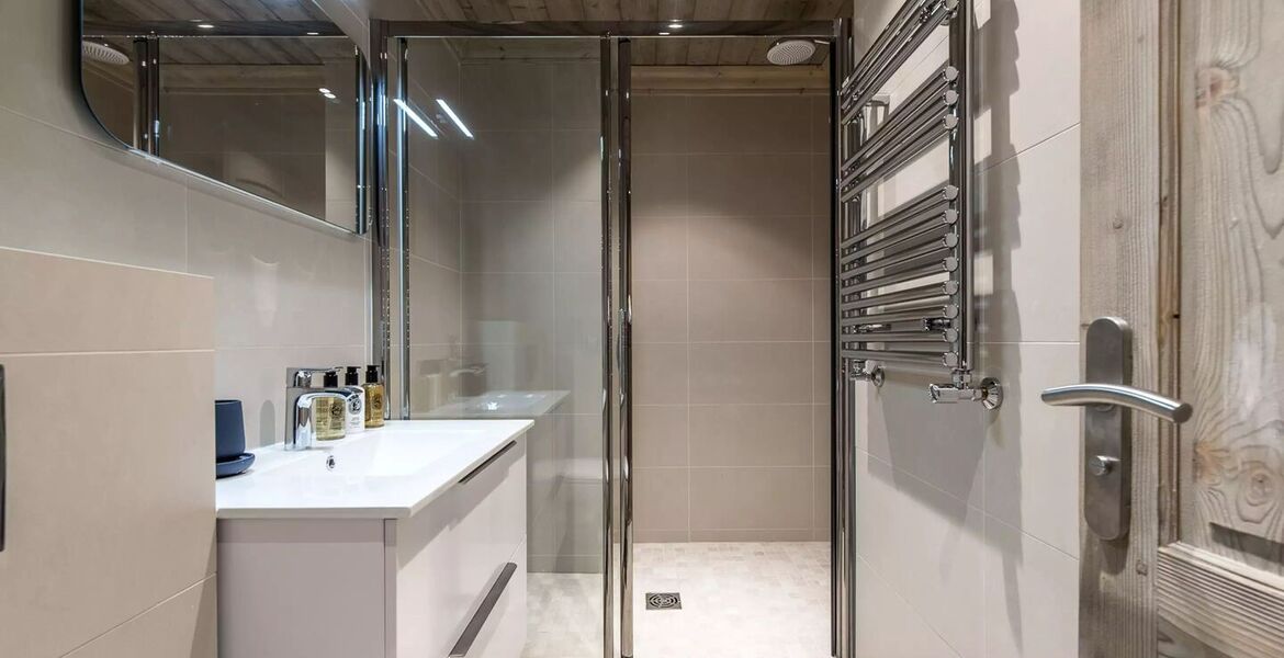 Ski-in/Ski-out Apartment in Courchevel 1850