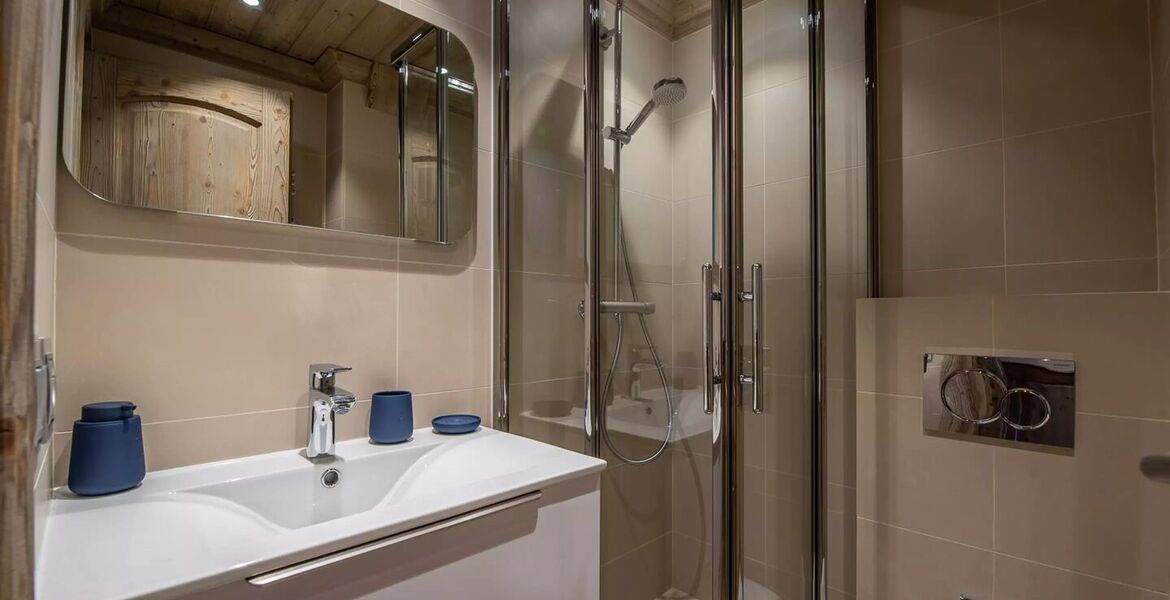 Ski-in/Ski-out Apartment in Courchevel 1850