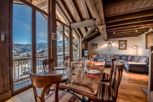 Ski-in/Ski-out Penthouse in Courchevel 1850