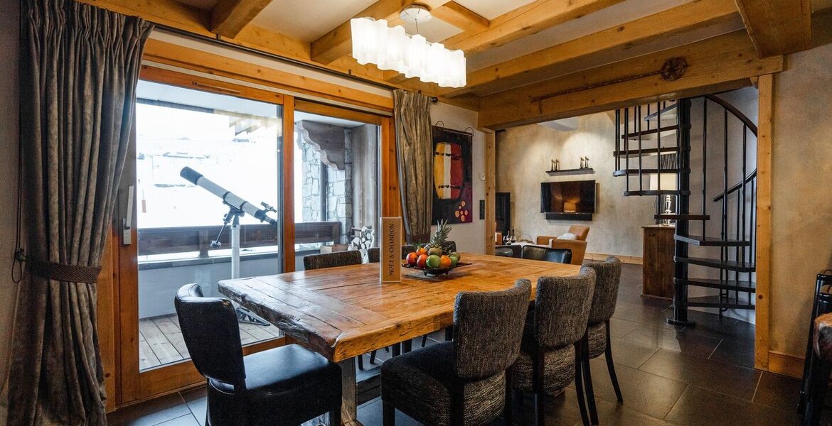 Ski-in/Ski-out Apartment in Courchevel 1850