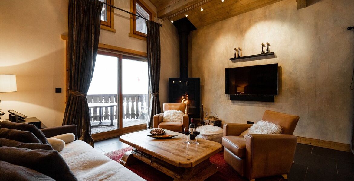 Ski-in/Ski-out Apartment in Courchevel 1850