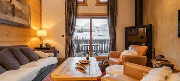 Ski-in/Ski-out Apartment in Courchevel 1850