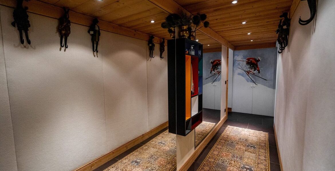 Ski-in/Ski-out Apartment in Courchevel 1850
