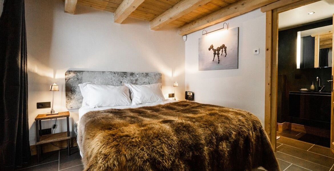 Ski-in/Ski-out Apartment in Courchevel 1850
