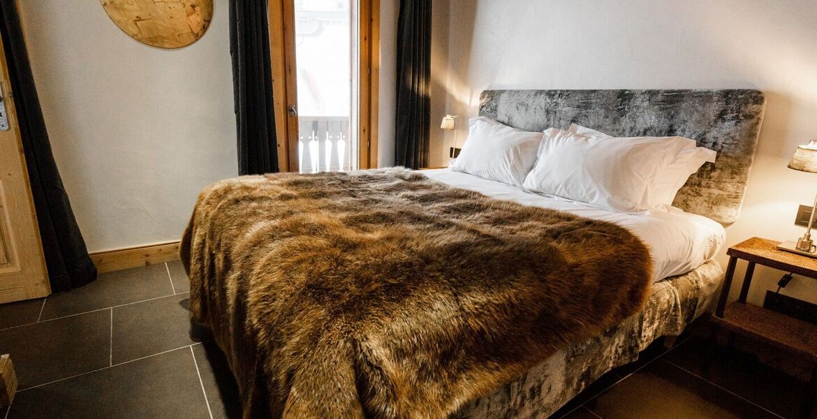 Ski-in/Ski-out Apartment in Courchevel 1850
