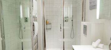 Ski-in/Ski-out Apartment in Courchevel 1850