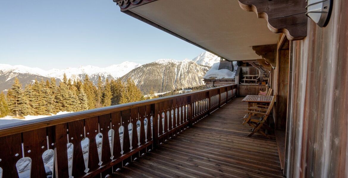 Ski-in Ski-out Apartment in Courchevel 1850