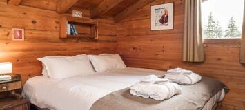 Chalet Savoyard Traditionnel avec une Ambiance