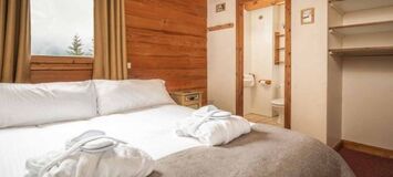 Chalet Savoyard Traditionnel avec une Ambiance