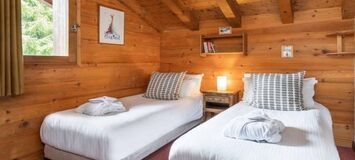Chalet Savoyard Traditionnel avec une Ambiance