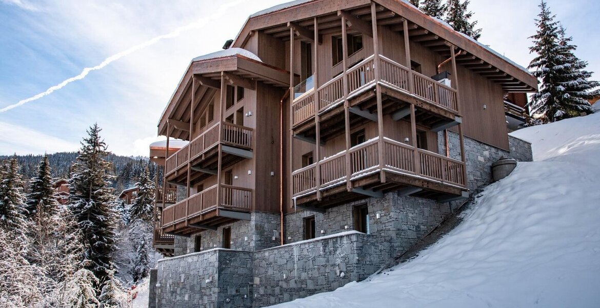 Chalet for rent in La Tania, Courchevel with 174 sqm,