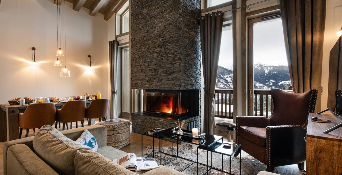 Chalet for rent in La Tania, Courchevel with 174 sqm,