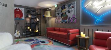Modern One-Bedroom Suite in Courchevel