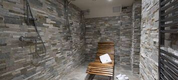 Modern One-Bedroom Suite in Courchevel