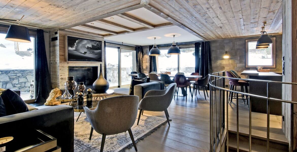 Une Évasion Alpine de Luxe avec une Terrasse Exceptionnelle