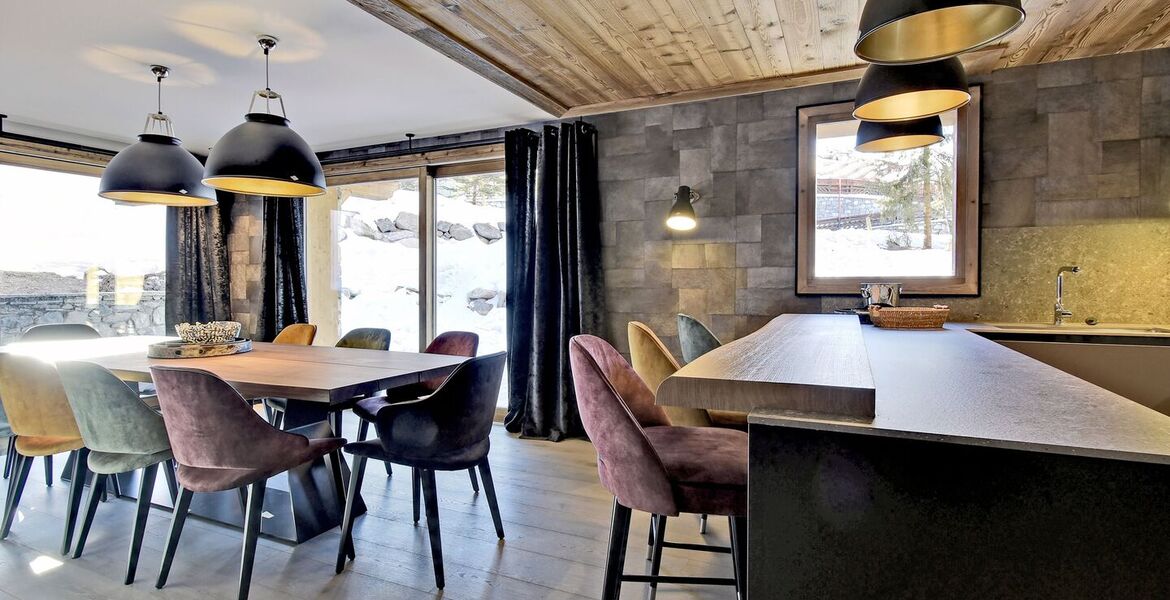 Une Évasion Alpine de Luxe avec une Terrasse Exceptionnelle