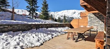 Une Évasion Alpine de Luxe avec une Terrasse Exceptionnelle