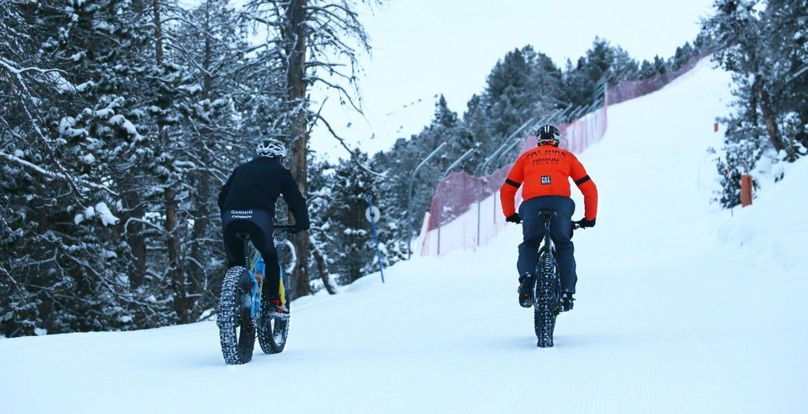 Snow bicycle