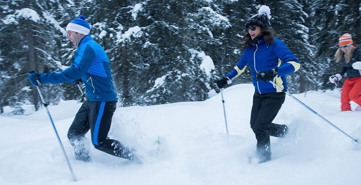 Hiking with snowshoes in Courchevel and Les Trois Vallées.