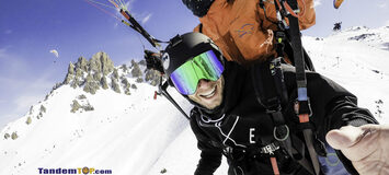 Paragliding in Meribel