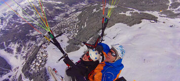 Paragliding in Meribel