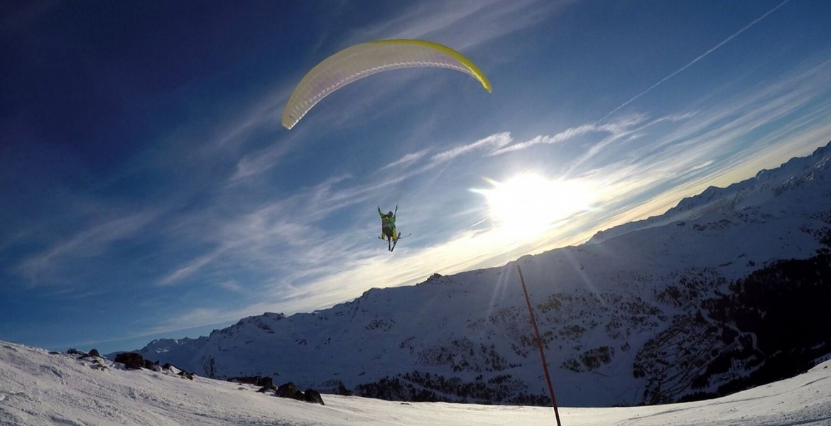Paragliding in Courchevel 