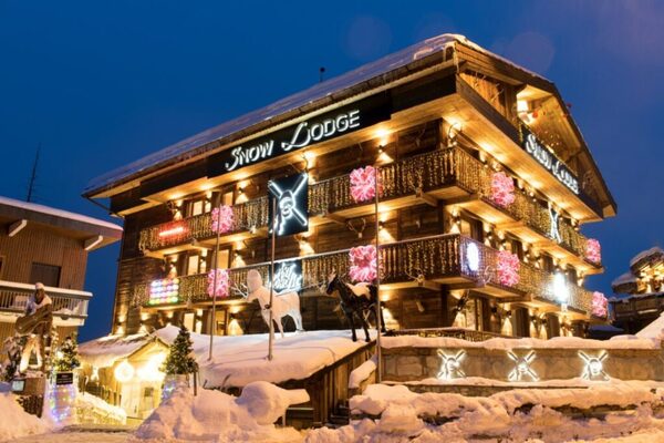 Snow Lodge Hotel 