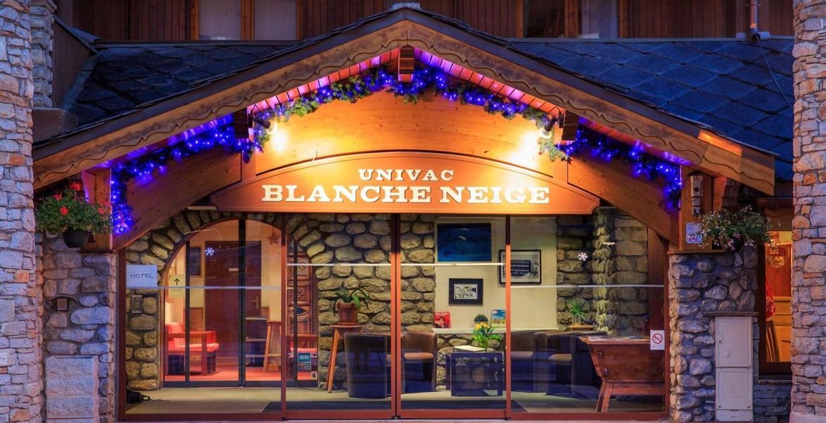 Hotel Blanche Neige Univac
